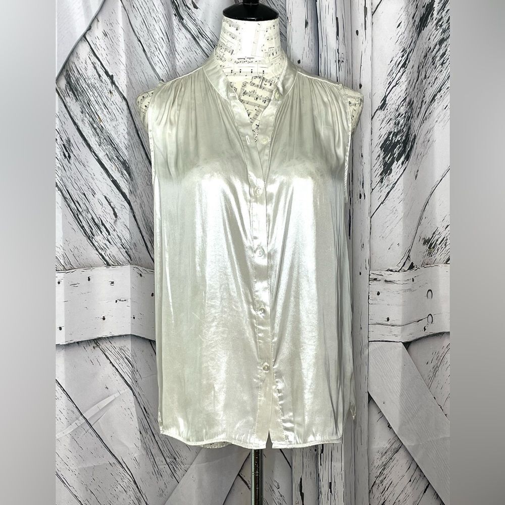 FIFTEEN TWENTY Sleeveless Blouse Cream Wet Look Satin M
